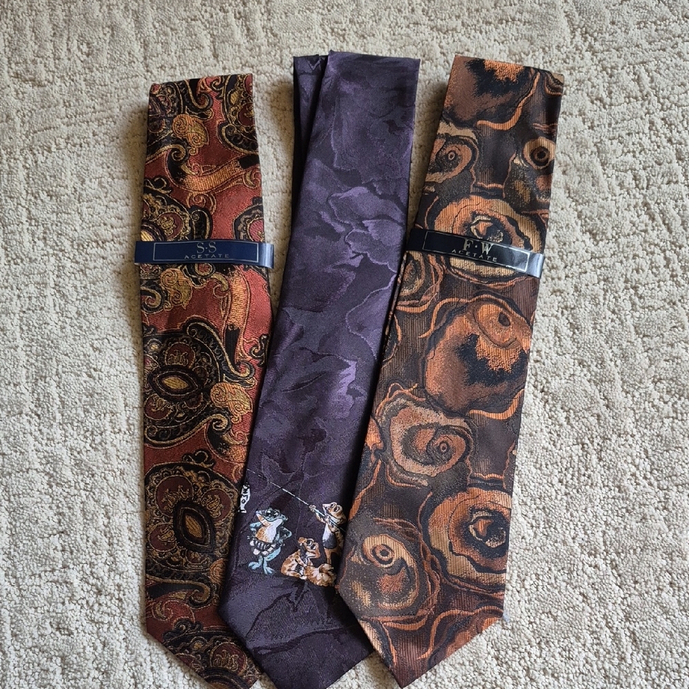 Elegant‎ Paisley and Abstract Patterned Ties Set Of 3 T12